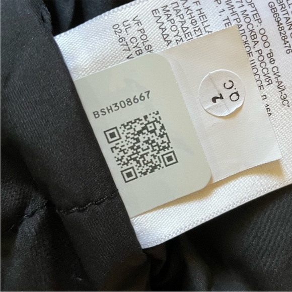 The North Face Women’s Arctic Parka II Coat In TNF Black - Picture 9 of 10